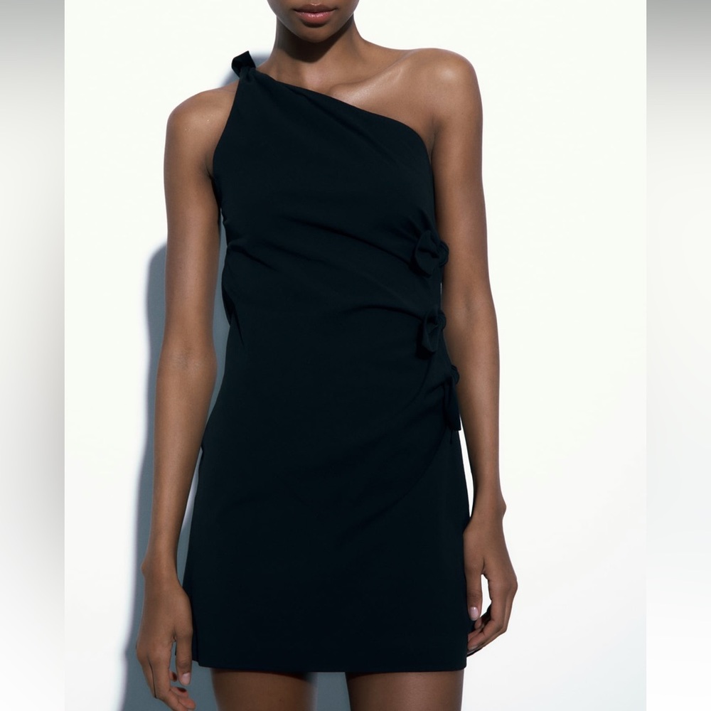 zara black one shoulder dress